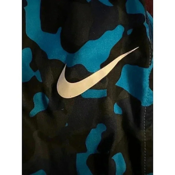 NIKE DRI-FIT BLUE CAMO ATHLETIC/ BASKETBALL SHORTS Size MEDIUM - Picture 5 of 7
